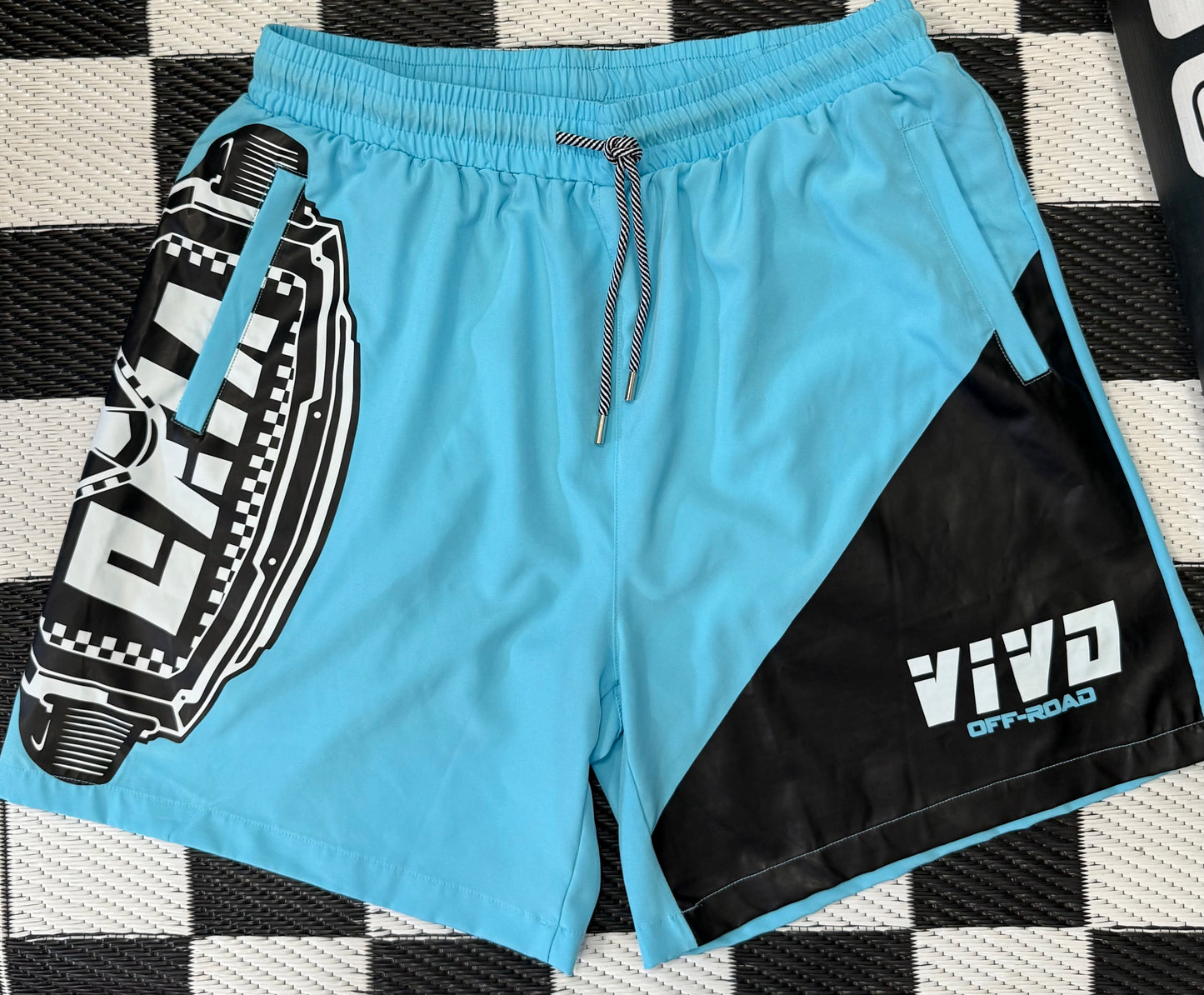 VIVO OFF-ROAD TRUNKS